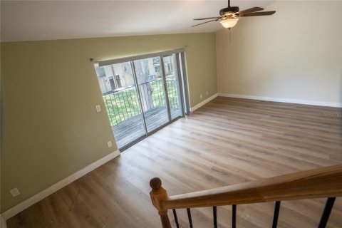 Touwnhouse à vendre à Tampa, Floride: 3 chambres, 130.81 m2 № 2226324 - photo 17