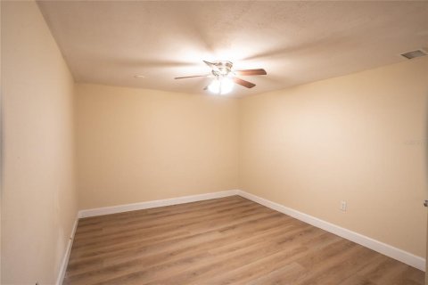 Touwnhouse à vendre à Tampa, Floride: 3 chambres, 130.81 m2 № 2226324 - photo 22