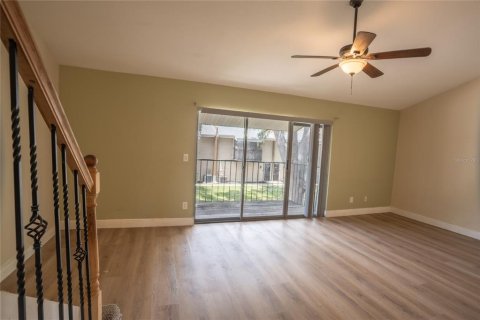 Touwnhouse à vendre à Tampa, Floride: 3 chambres, 130.81 m2 № 2226324 - photo 5