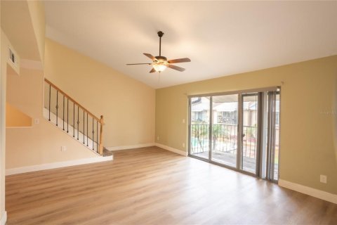 Touwnhouse à vendre à Tampa, Floride: 3 chambres, 130.81 m2 № 2226324 - photo 7
