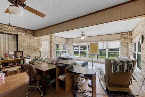 Villa ou maison à vendre à Fruitland Park, Floride: 3 chambres, 194.07 m2 № 1826680 - photo 14