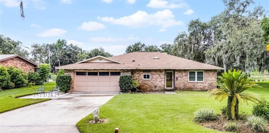 Villa ou maison à Fruitland Park, Floride 3 chambres, 194.07 m2 № 1826680
