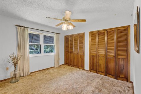 Villa ou maison à vendre à Fruitland Park, Floride: 3 chambres, 194.07 m2 № 1826680 - photo 24