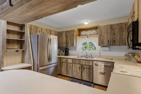 Villa ou maison à vendre à Fruitland Park, Floride: 3 chambres, 194.07 m2 № 1826680 - photo 7
