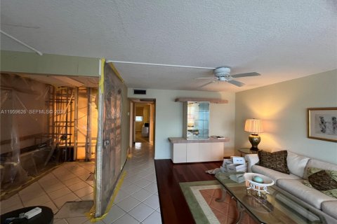 Купить кондоминиум в Бока-Ратон, Флорида 2 спальни, 79.99м2, № 2024337 - фото 5