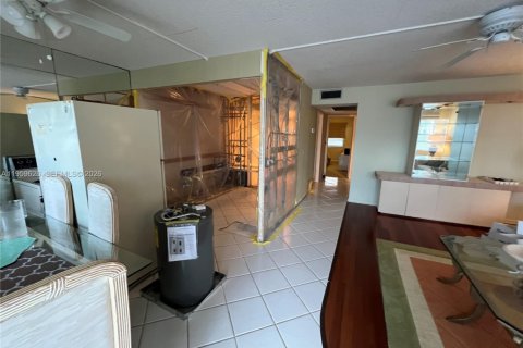 Купить кондоминиум в Бока-Ратон, Флорида 2 спальни, 79.99м2, № 2024337 - фото 4