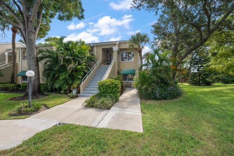Condo in Seminole, Florida, 2 bedrooms  № 2360979