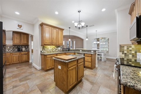 Villa ou maison à vendre à Apopka, Floride: 5 chambres, 349.59 m2 № 2313426 - photo 10