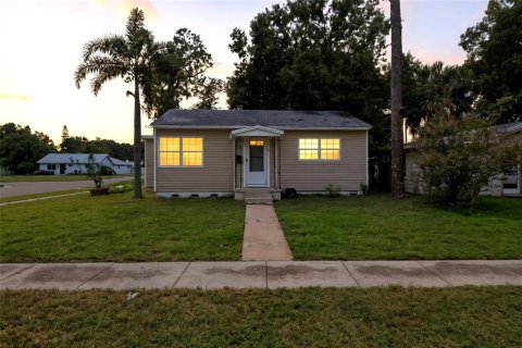 House in Saint Petersburg, Florida 3 bedrooms, 84.45 sq.m. № 1832821 - photo 25