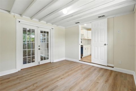 House in Saint Petersburg, Florida 3 bedrooms, 84.45 sq.m. № 1832821 - photo 16
