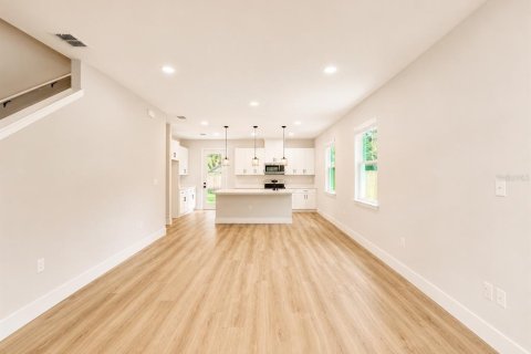 Villa ou maison à vendre à Sanford, Floride: 3 chambres, 169.18 m2 № 2200141 - photo 4