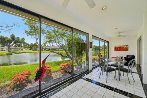 House in Sarasota, Florida 3 bedrooms, 326.64 sq.m. № 2230911 - photo 12