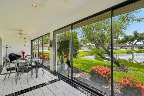 House in Sarasota, Florida 3 bedrooms, 326.64 sq.m. № 2230911 - photo 13