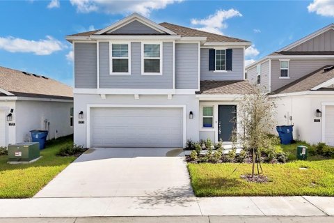 Villa ou maison à Davenport, Floride 4 chambres, 179.49 m2 № 2373321