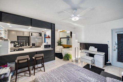 Condo in Miami Beach, Florida, 1 bedroom  № 1804453 - photo 7
