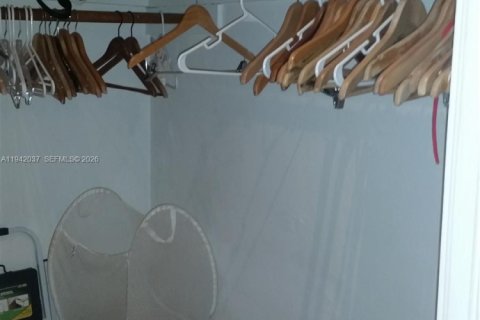 Copropriété à vendre à Miami Beach, Floride: 38.46 m2 № 2059745 - photo 12