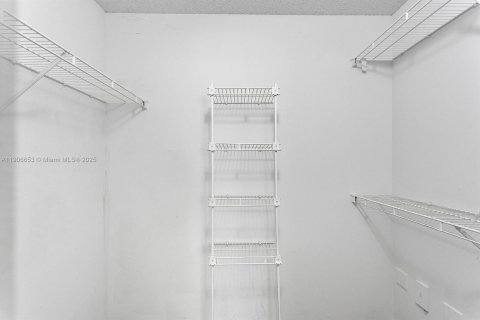 Copropriété à louer à Coconut Creek, Floride: 2 chambres, 77.48 m2 № 1966686 - photo 11