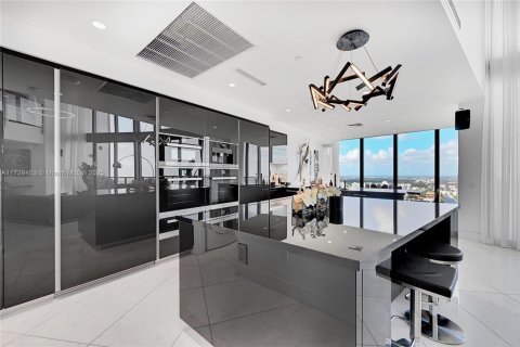 Condo in Sunny Isles Beach, Florida, 3 bedrooms  № 1861554 - photo 6