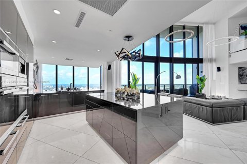 Condo in Sunny Isles Beach, Florida, 3 bedrooms  № 1861554 - photo 7