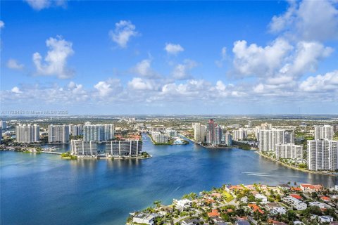 Condo in Sunny Isles Beach, Florida, 3 bedrooms  № 1861554 - photo 15