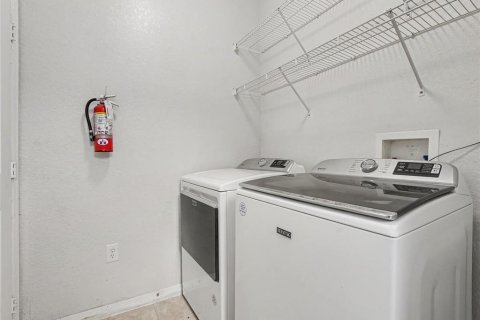 Condo in Haines City, Florida, 1 bedroom  № 2207090 - photo 2