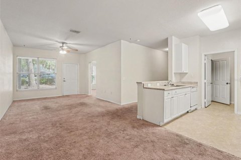 Condo in Haines City, Florida, 1 bedroom  № 2207090 - photo 13