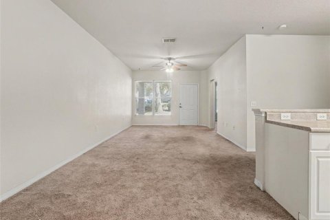 Condo in Haines City, Florida, 1 bedroom  № 2207090 - photo 14