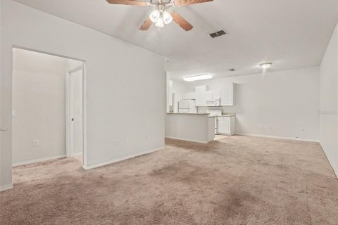 Condo in Haines City, Florida, 1 bedroom  № 2207090 - photo 15