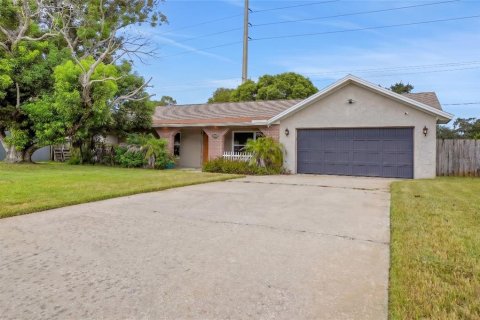 House in Port Orange, Florida 3 bedrooms, 154.03 sq.m. № 2314322