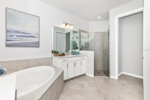 House in WELLEN PARK in Venice, Florida 4 bedrooms, 277.68 sq.m. № 1507784 - photo 22