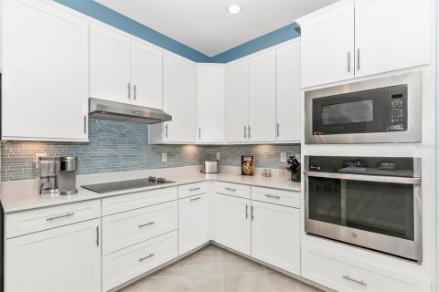 House in WELLEN PARK in Venice, Florida 4 bedrooms, 277.68 sq.m. № 1507784 - photo 5