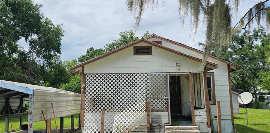 House in Frostproof, Florida 4 bedrooms, 112.23 sq.m. № 1783079