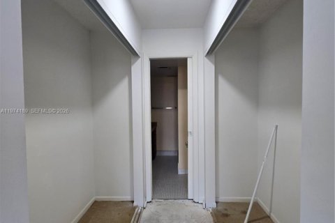 Condominio en venta en Margate, Florida, 2 dormitorios, 101.26 m2 № 2036492 - foto 6