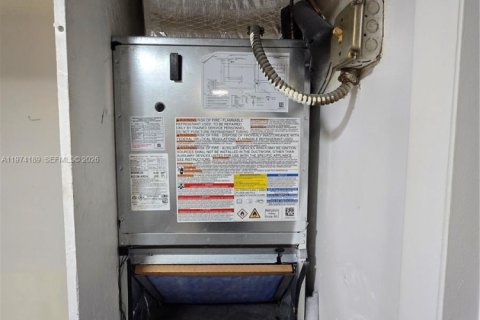 Condominio en venta en Margate, Florida, 2 dormitorios, 101.26 m2 № 2036492 - foto 12