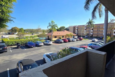 Condominio en venta en Margate, Florida, 2 dormitorios, 101.26 m2 № 2036492 - foto 19