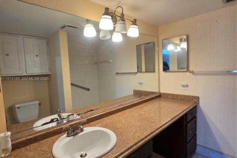 Condominio en venta en Margate, Florida, 2 dormitorios, 101.26 m2 № 2036492 - foto 7