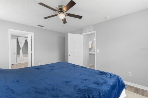 House in Palm Coast, Florida 4 bedrooms, 167.6 sq.m. № 2110381 - photo 25