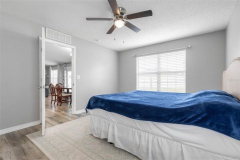 House in Palm Coast, Florida 4 bedrooms, 167.6 sq.m. № 2110381 - photo 24