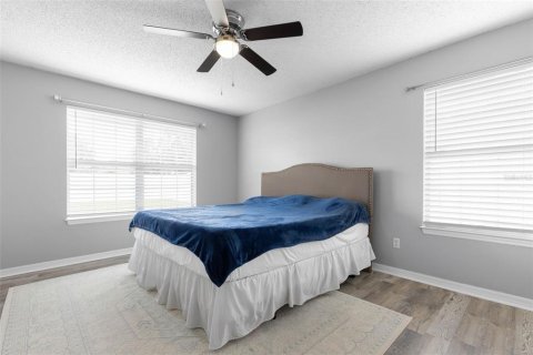 House in Palm Coast, Florida 4 bedrooms, 167.6 sq.m. № 2110381 - photo 8