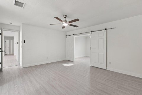 Casa en venta en Port St. Lucie, Florida, 3 dormitorios, 145.3 m2 № 2309625 - foto 15