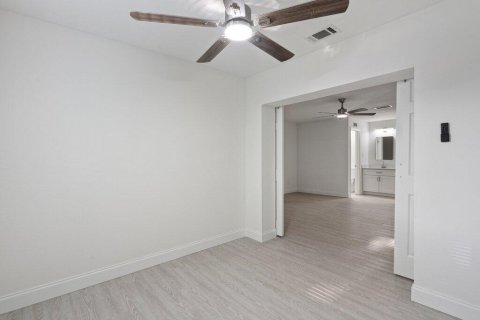 Casa en venta en Port St. Lucie, Florida, 3 dormitorios, 145.3 m2 № 2309625 - foto 17