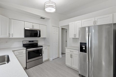 Casa en venta en Port St. Lucie, Florida, 3 dormitorios, 145.3 m2 № 2309625 - foto 5