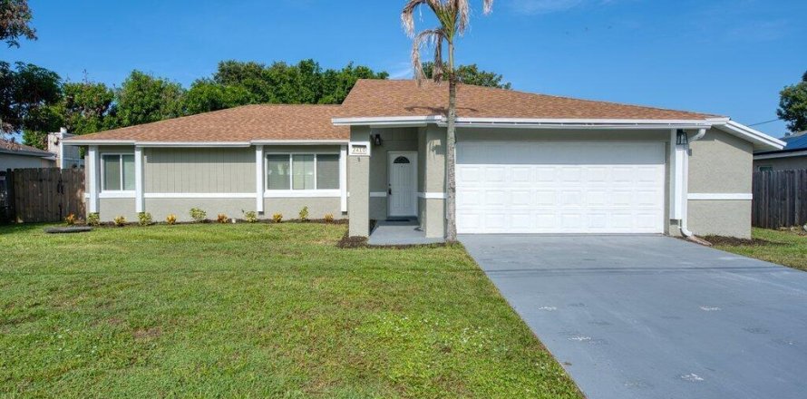 Casa en Port St. Lucie, Florida 3 dormitorios, 145.3 m2 № 2309625