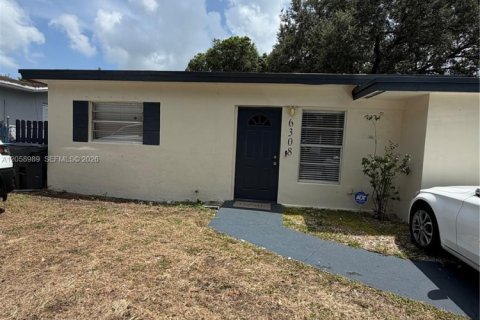 Villa ou maison à Hollywood, Floride 2 chambres, 84.91 m2 № 2169138