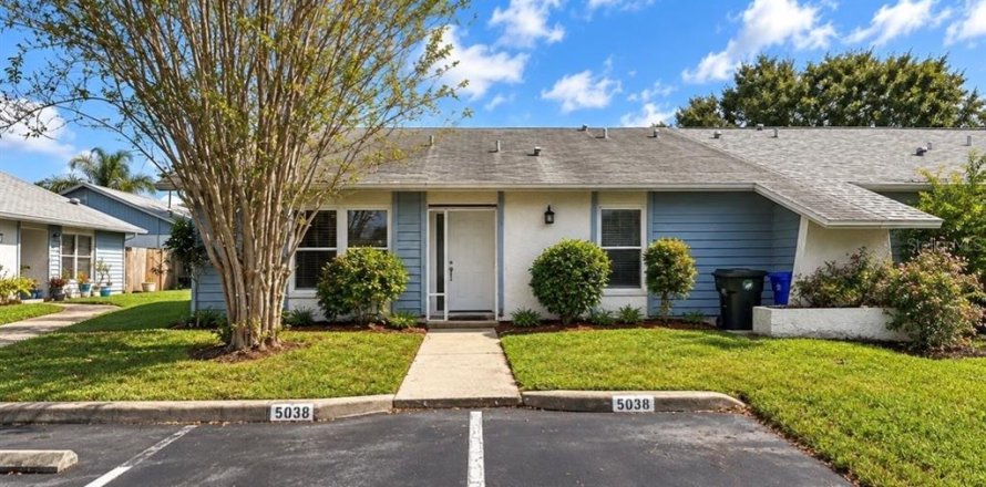 Villa ou maison à Oldsmar, Floride 3 chambres, 120.4 m2 № 2418679