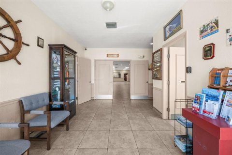 Immobilier commercial à vendre à Cape Coral, Floride № 2155911 - photo 12