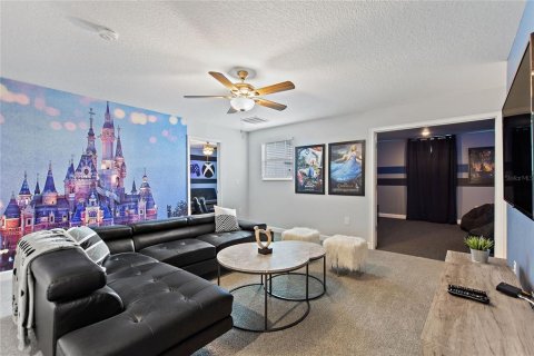 Casa en venta en Davenport, Florida, 8 dormitorios, 363.15 m2 № 2206716 - foto 29