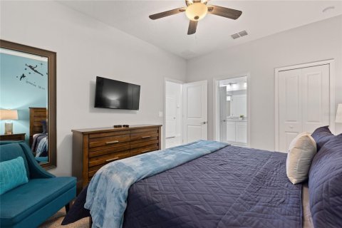 Casa en venta en Davenport, Florida, 8 dormitorios, 363.15 m2 № 2206716 - foto 4