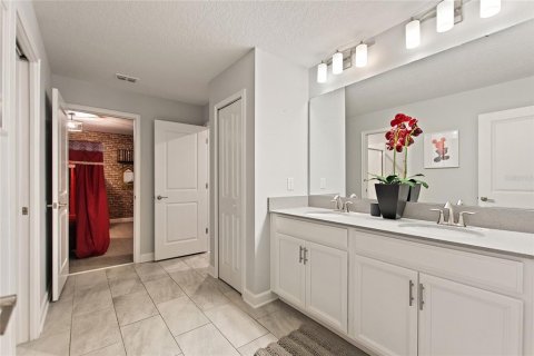Casa en venta en Davenport, Florida, 8 dormitorios, 363.15 m2 № 2206716 - foto 26