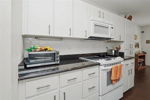 Casa en venta en Ocala, Florida, 3 dormitorios, 170.48 m2 № 2113484 - foto 25